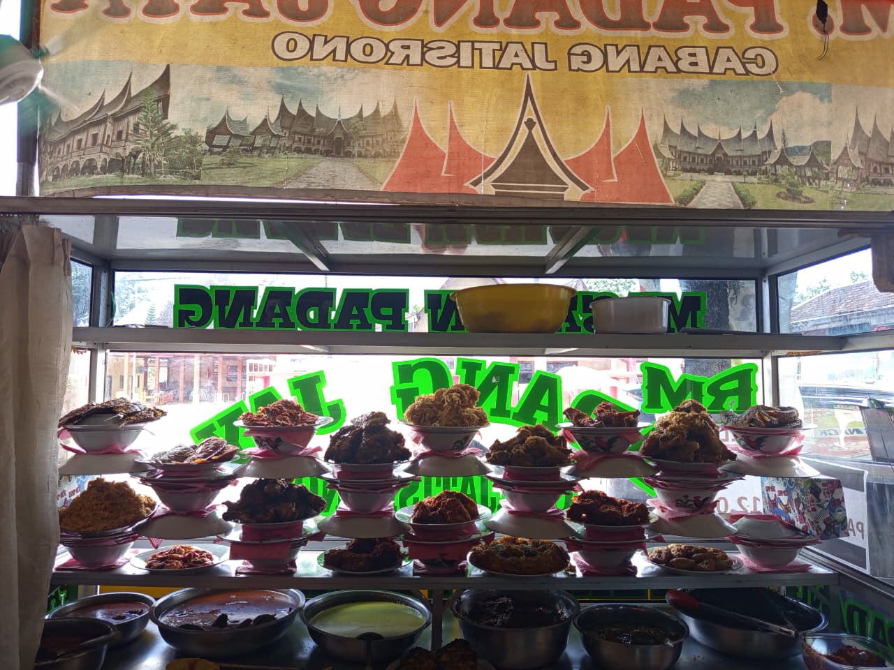 Foto warung tambahan