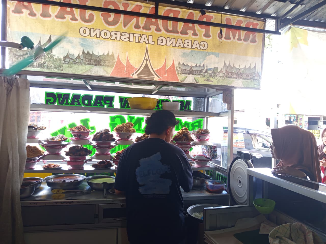 Foto warung tambahan