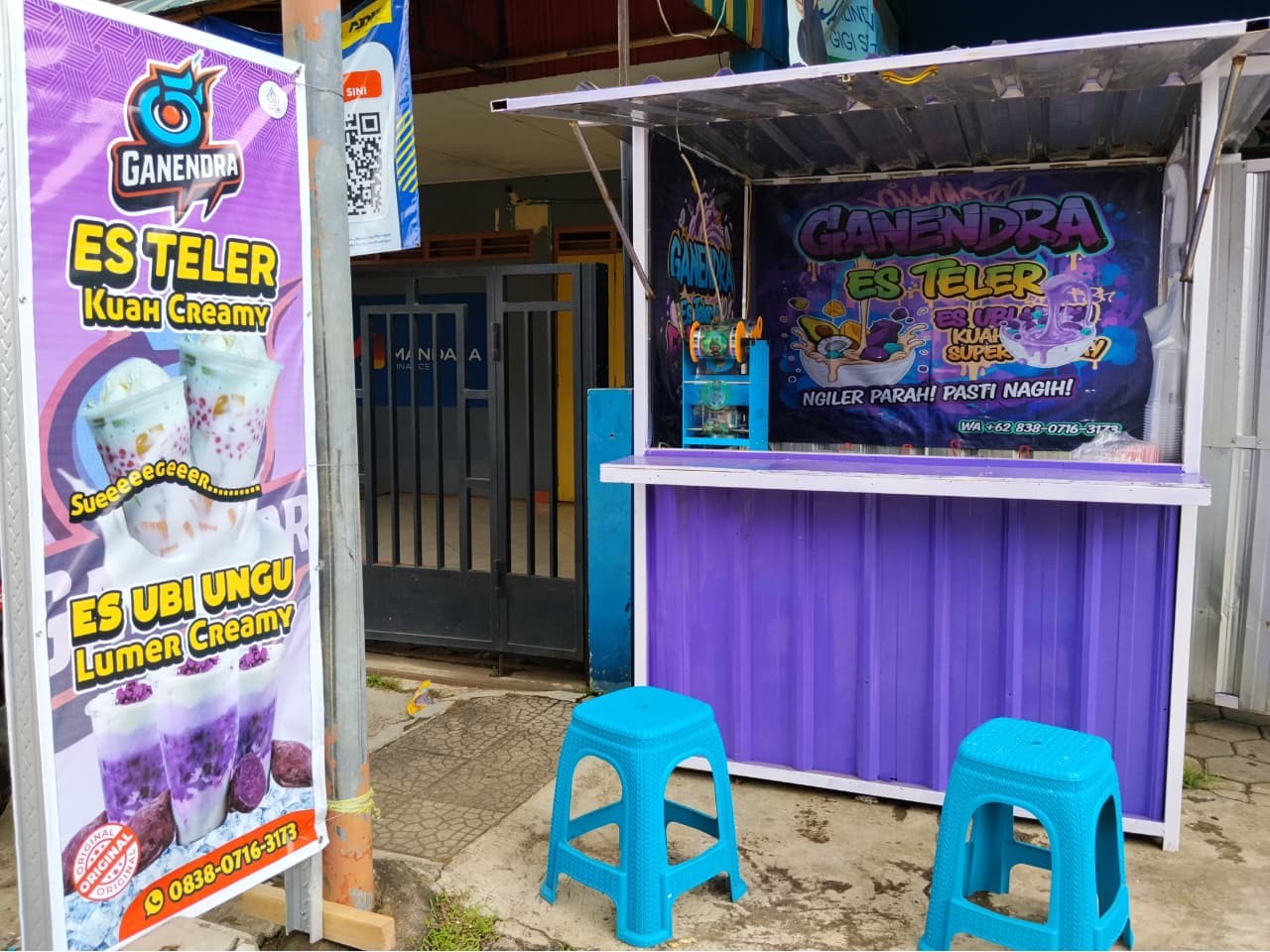 Outlet Kami Yang Pertama