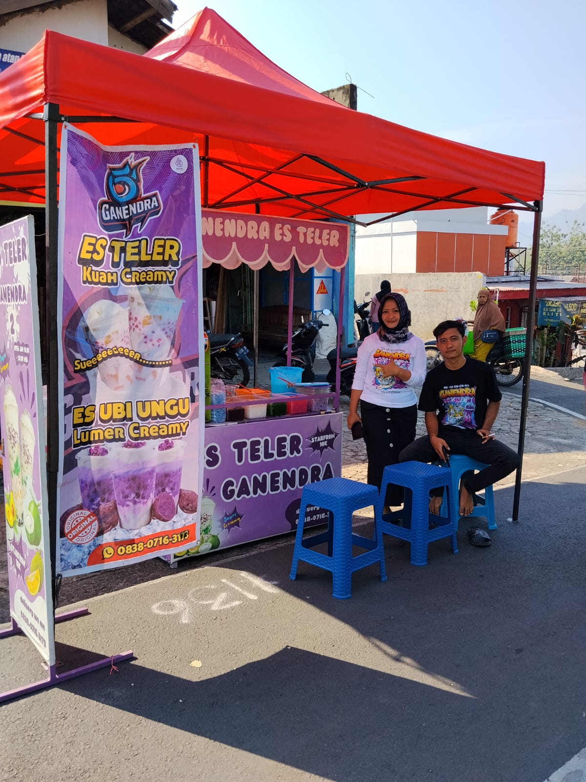 ini foto owner es teler