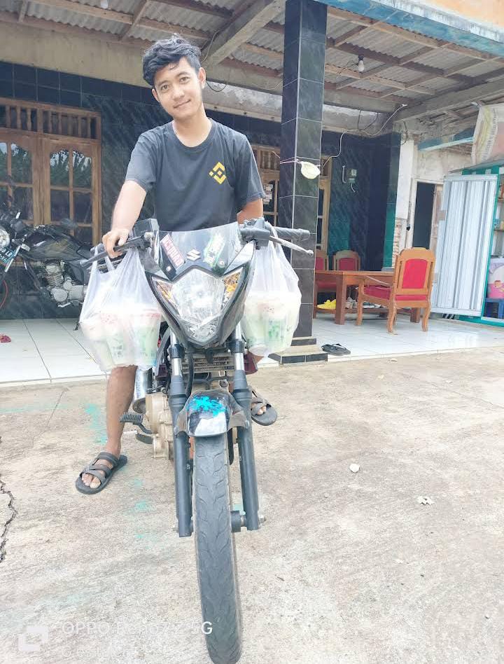 ini foto owner es teler